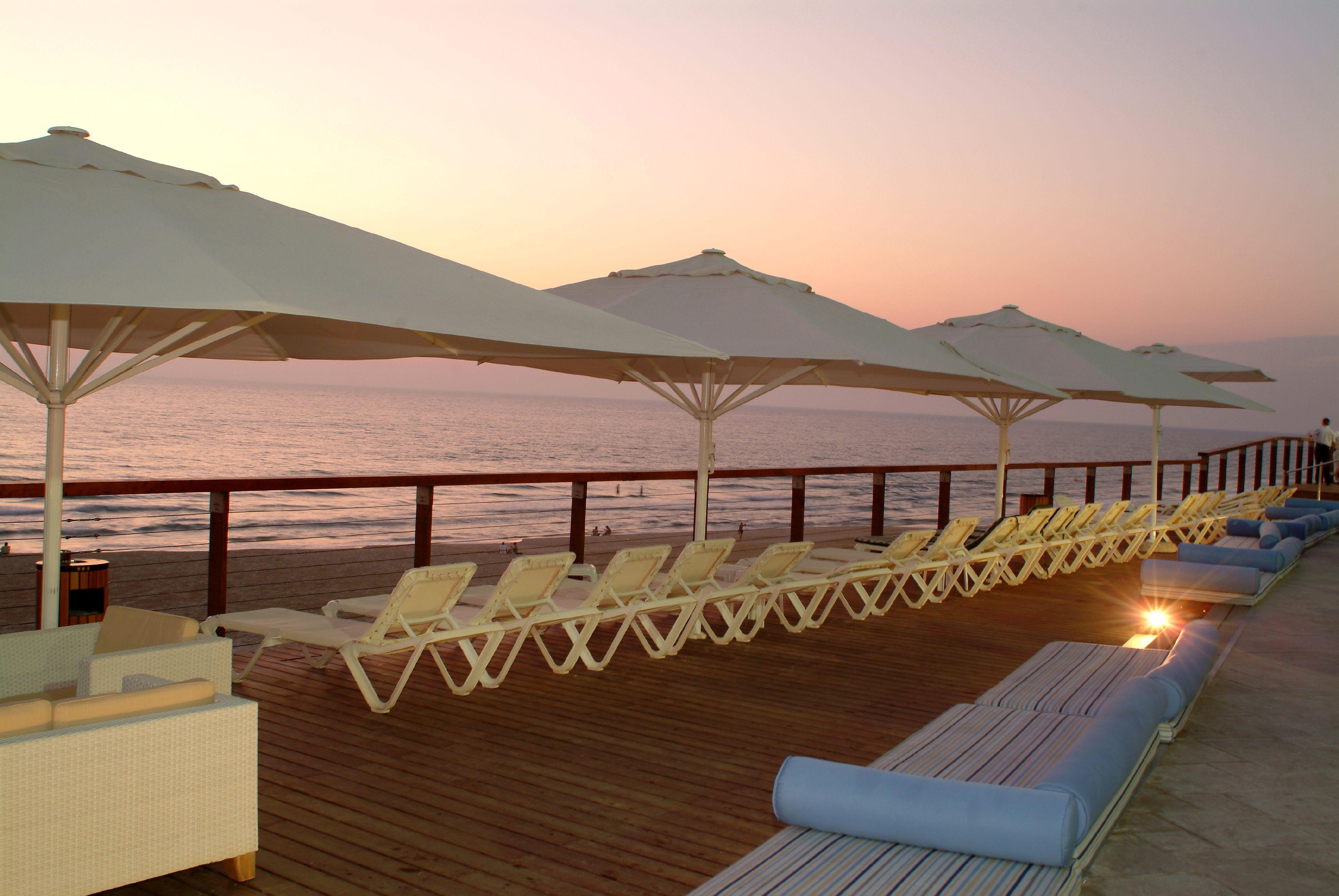 Daniel Herzliya Hotel Eksteriør billede The Dead Sea
