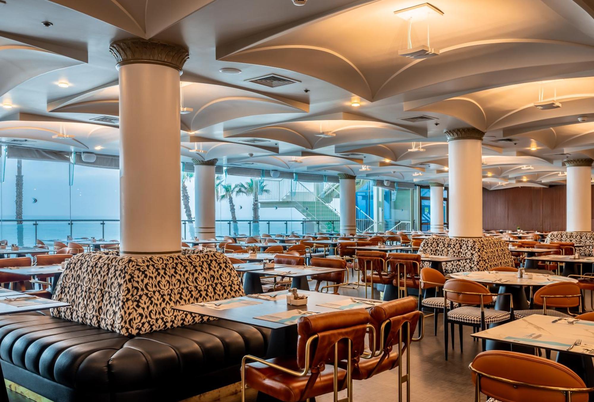 Daniel Herzliya Hotel Eksteriør billede The interior of the restaurant