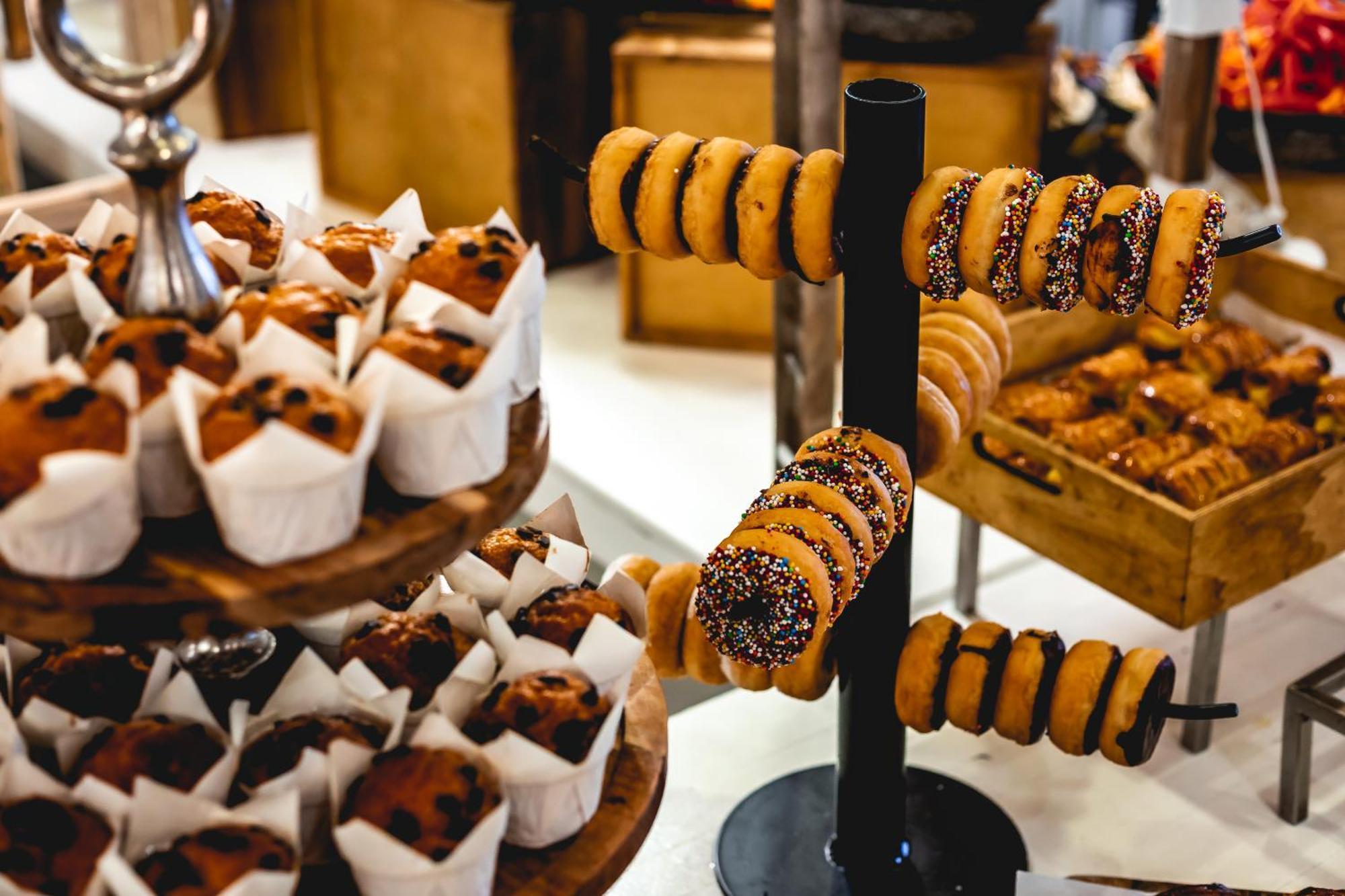 Daniel Herzliya Hotel Eksteriør billede A doughnut tree