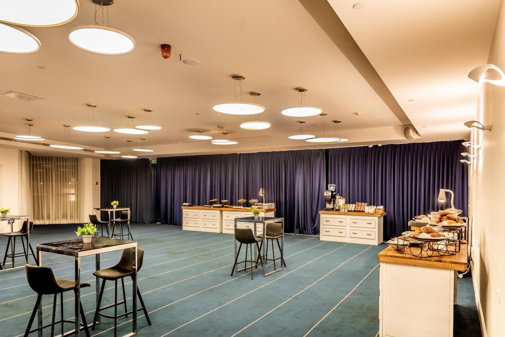 Daniel Herzliya Hotel Eksteriør billede The Blue Room